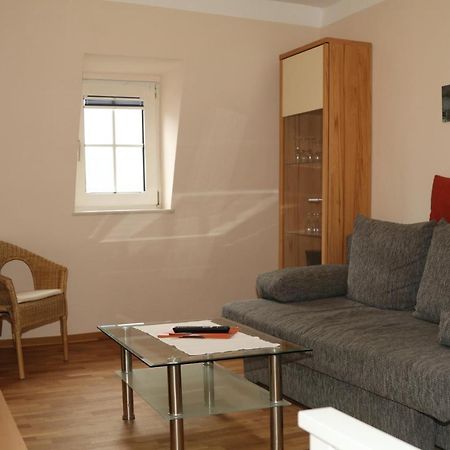 Отель Pension Am Rheinsteig Leutesdorf Экстерьер фото