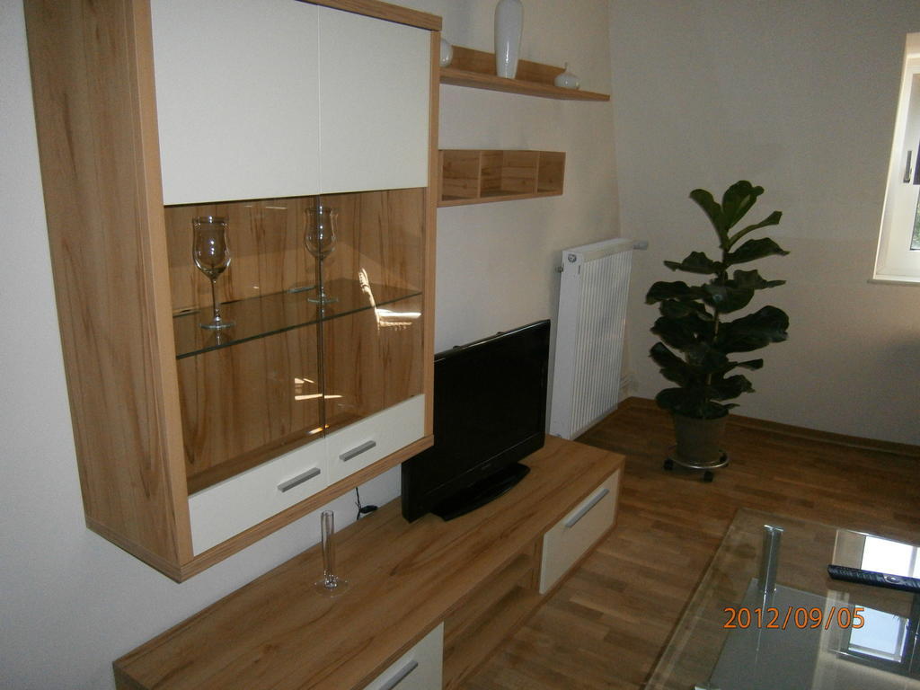 Отель Pension Am Rheinsteig Leutesdorf Номер фото